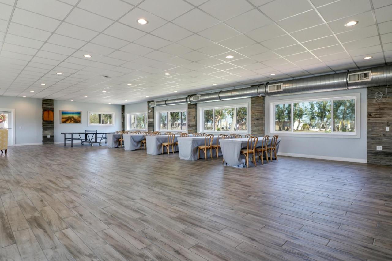 Fiesta Key Rv Resort Waterfront Cottage 36 Layton Buitenkant foto