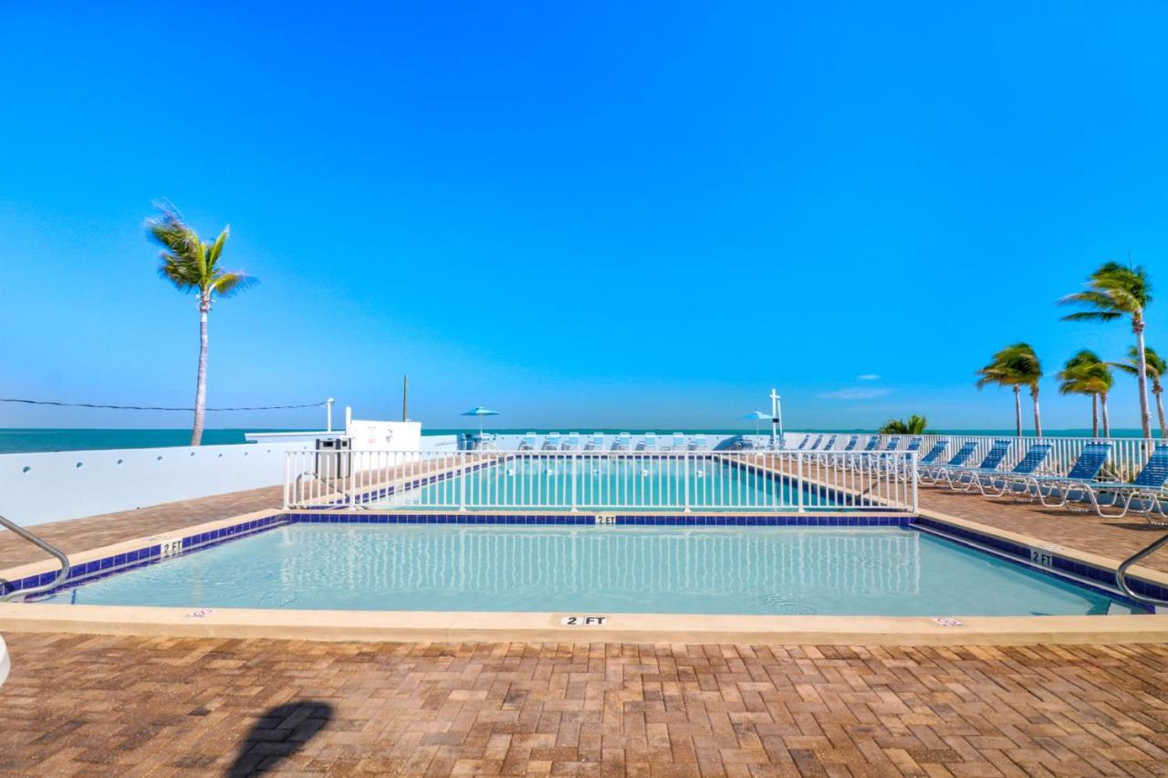 Fiesta Key Rv Resort Waterfront Cottage 36 Layton Buitenkant foto